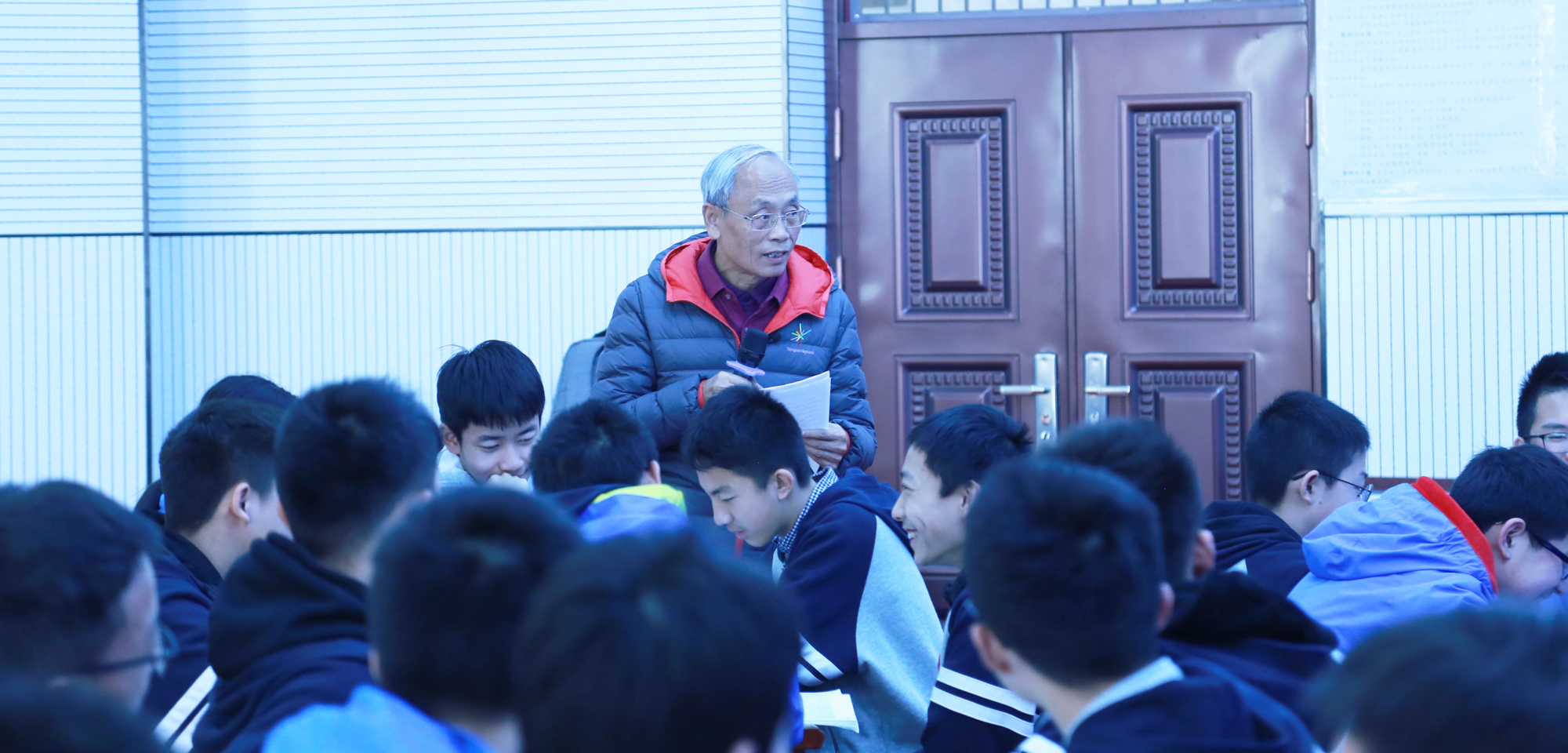 綠色語文，詩意教學——研究院專家、著名特級教師趙謙翔老師《由“詩呆”到“詩教”》。