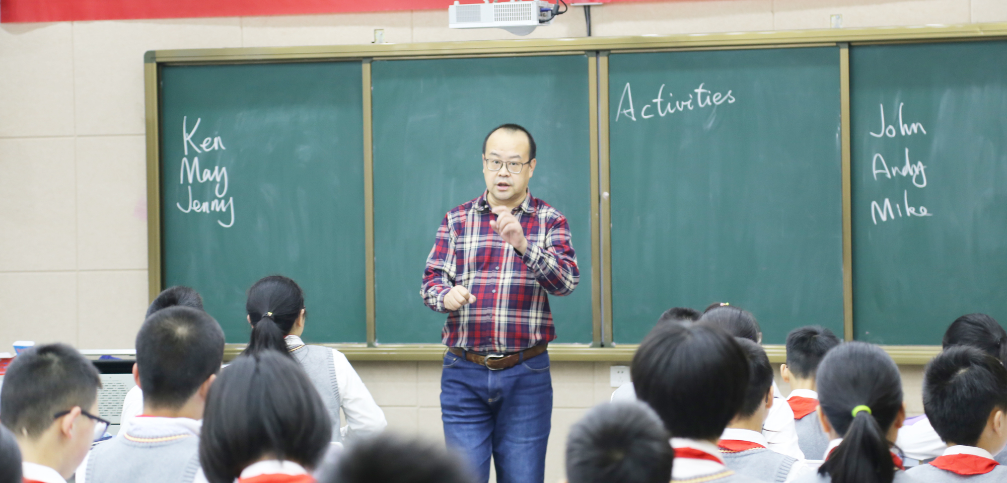 研究院專家、著名英語教學專家田湘軍的精彩課堂受到一致歡迎
