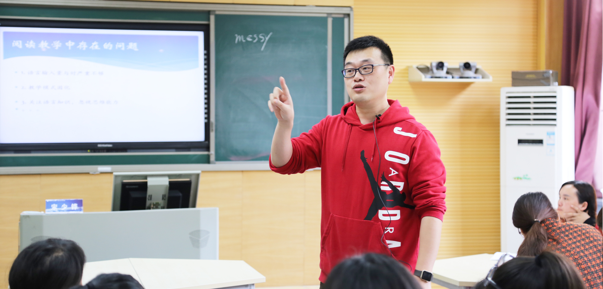 期間還有工作室經(jīng)驗交流展示和說課展示，精彩紛呈，學術(shù)氛圍濃厚。
