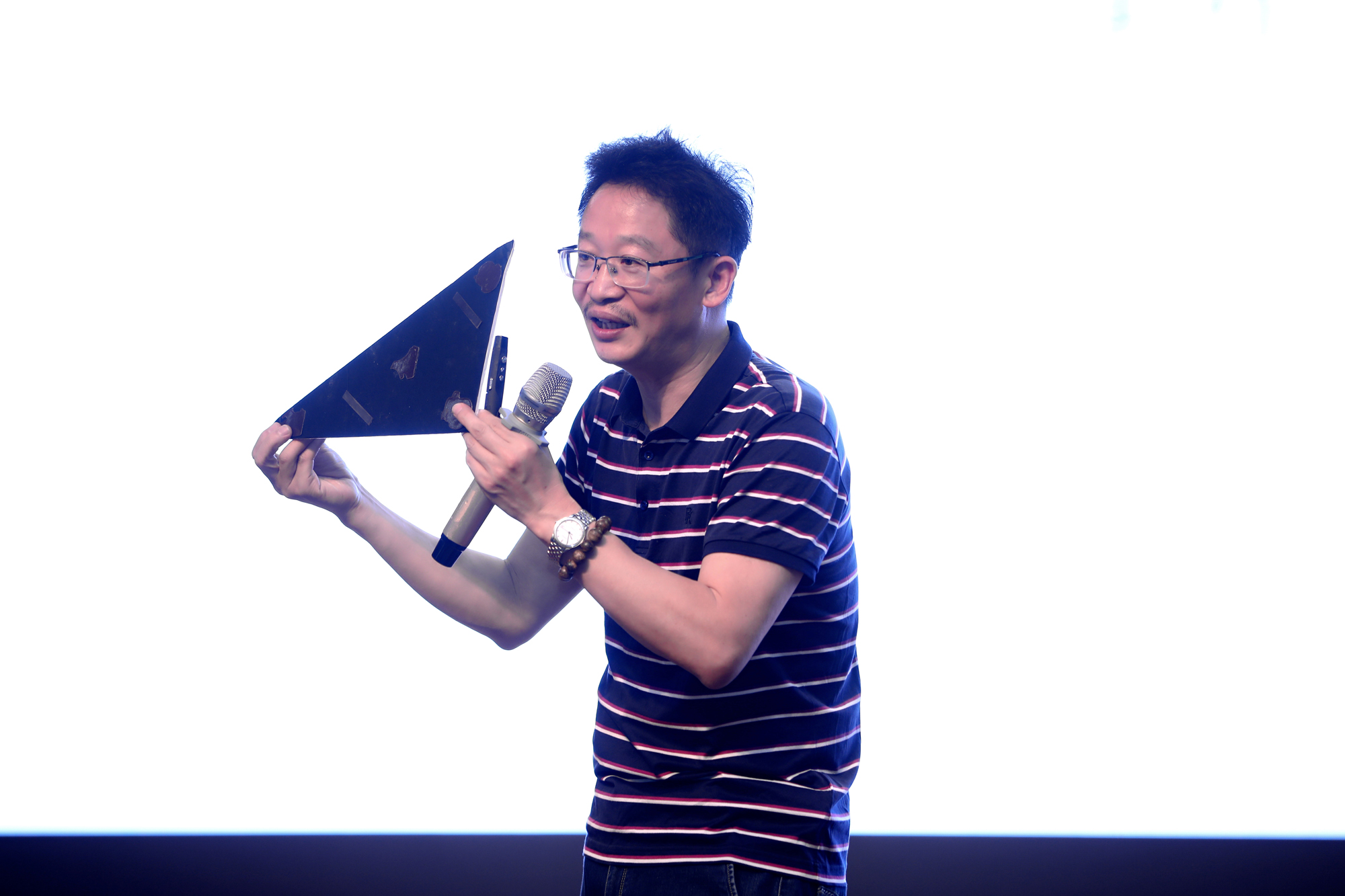 全國教學(xué)轉(zhuǎn)型與課堂創(chuàng)新高峰論壇課堂風(fēng)采展示美圖賞析。